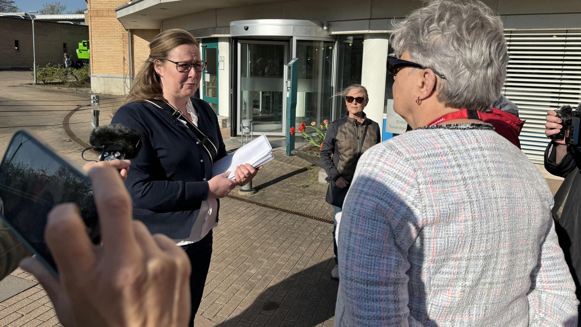 Kommunal protesterar mot personalnedskärningar på sjukhusen i Lund och Mamö