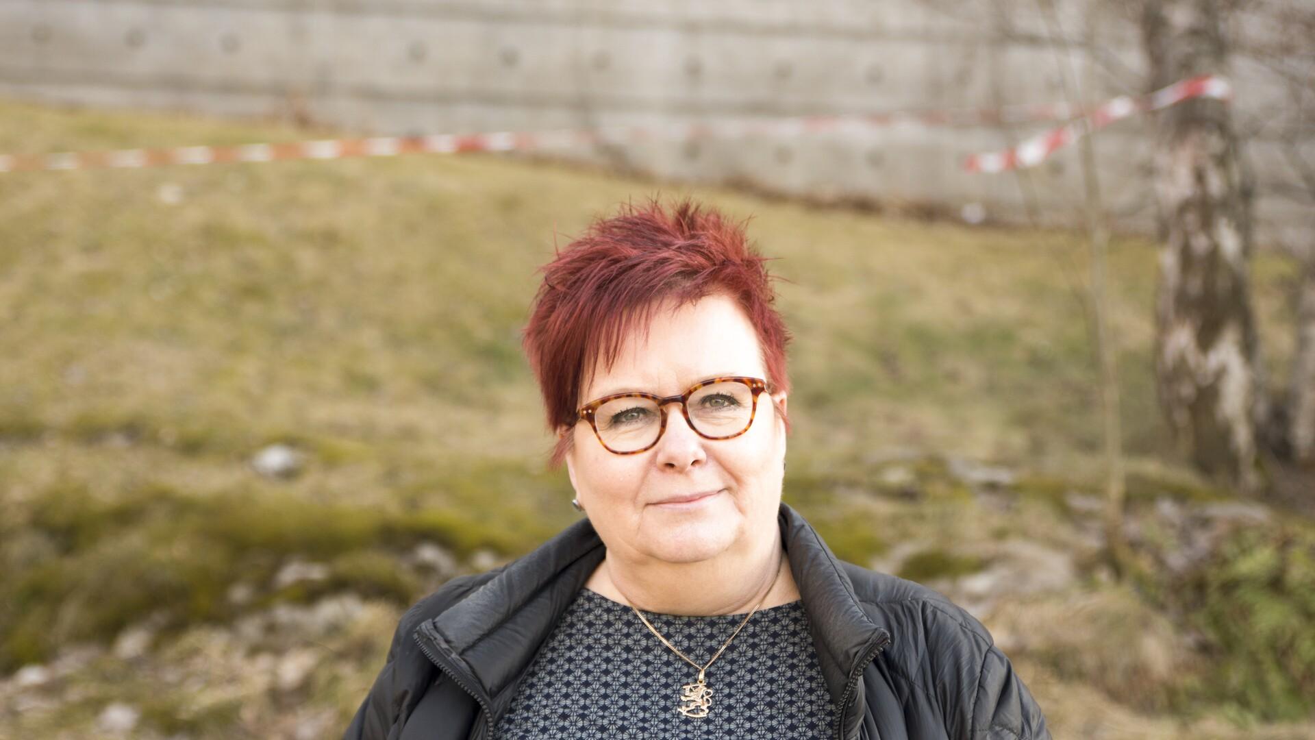 :"Det gör inte ont att rösta, har man rösten ska man använda den", säger Mirja Räihä.
