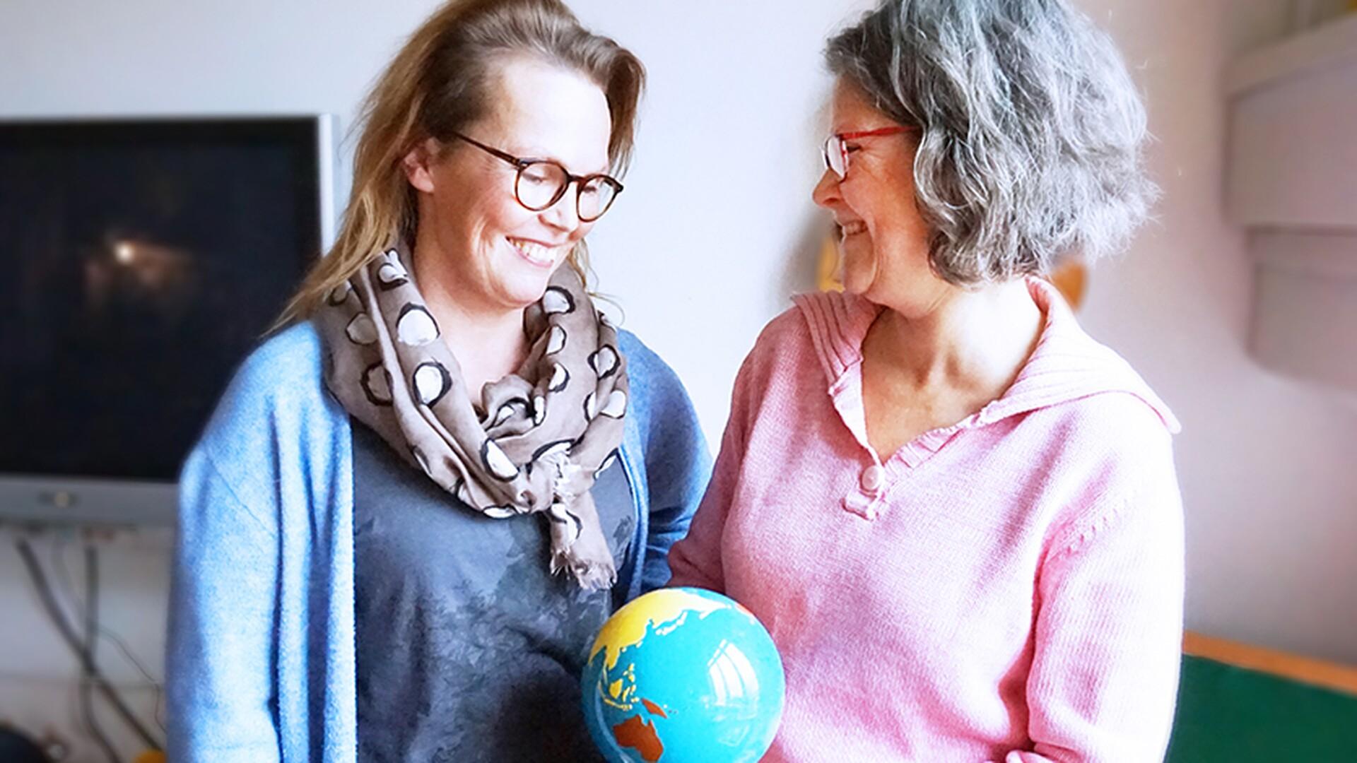Margrethe och Monica är glada att de tilldelades stipendie för sin resa till Rom.