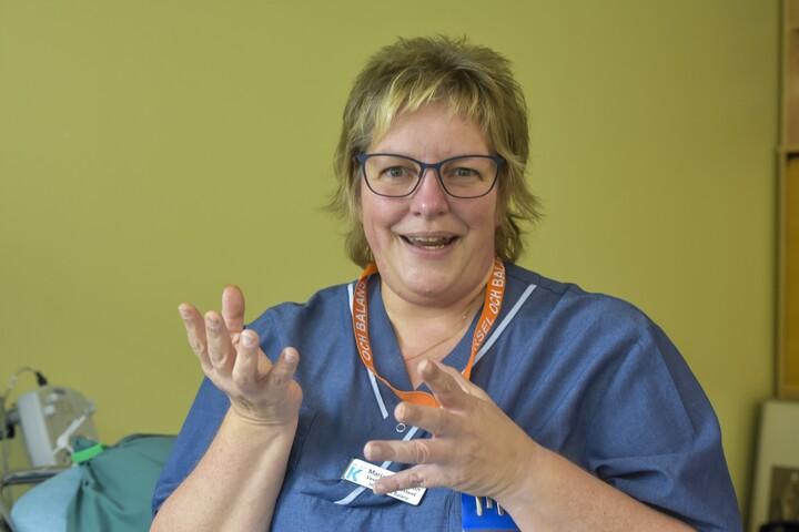 Mariana Hansson, undersköterska som jobbar med balans på Karolinska Huddinge.