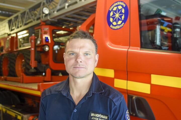 Joakim Ekholm, brandbefär och förtroendevald